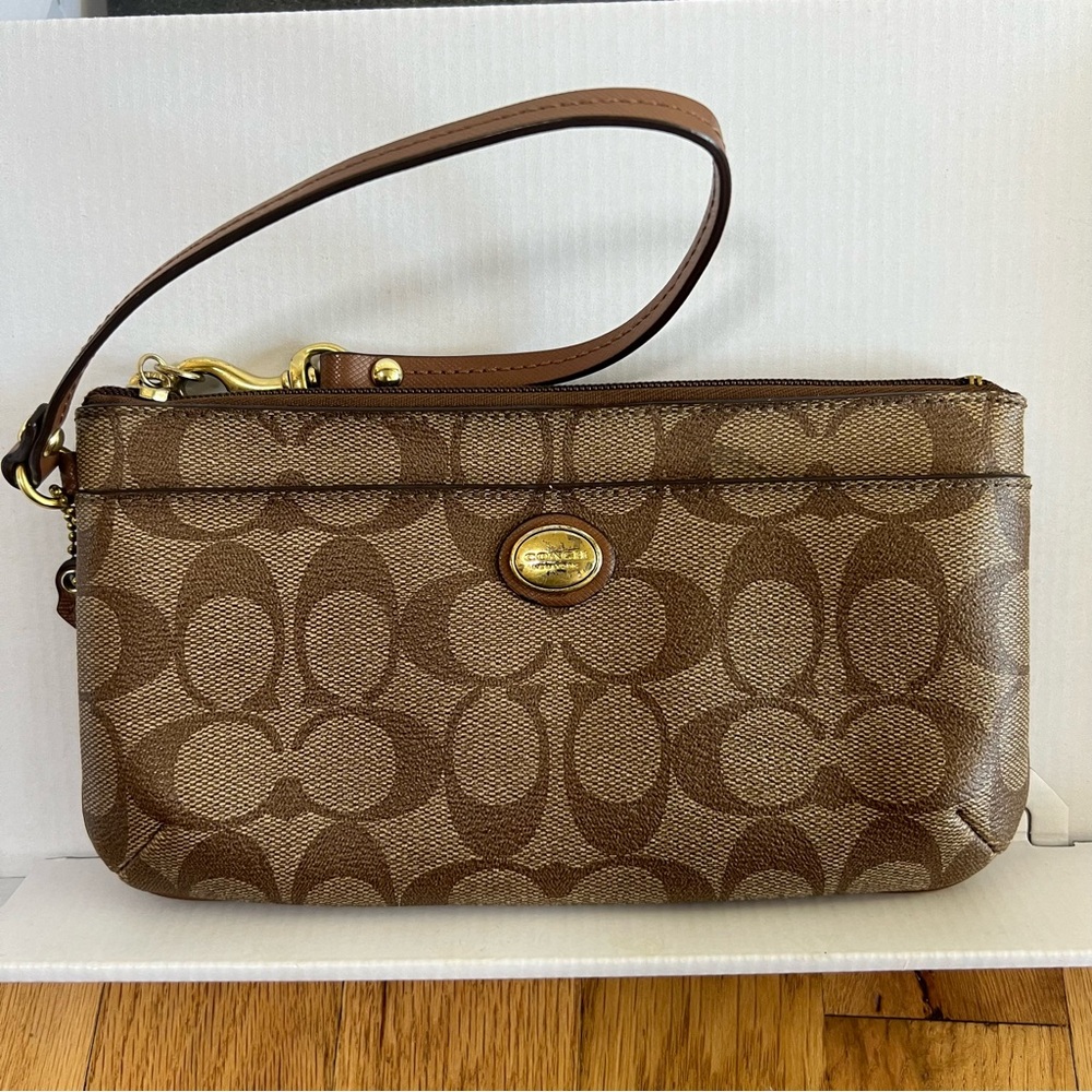 Coach Wristlet Wallet